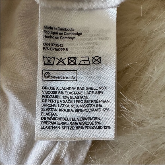 H&M Lacy Blouse - Picture 2 of 5